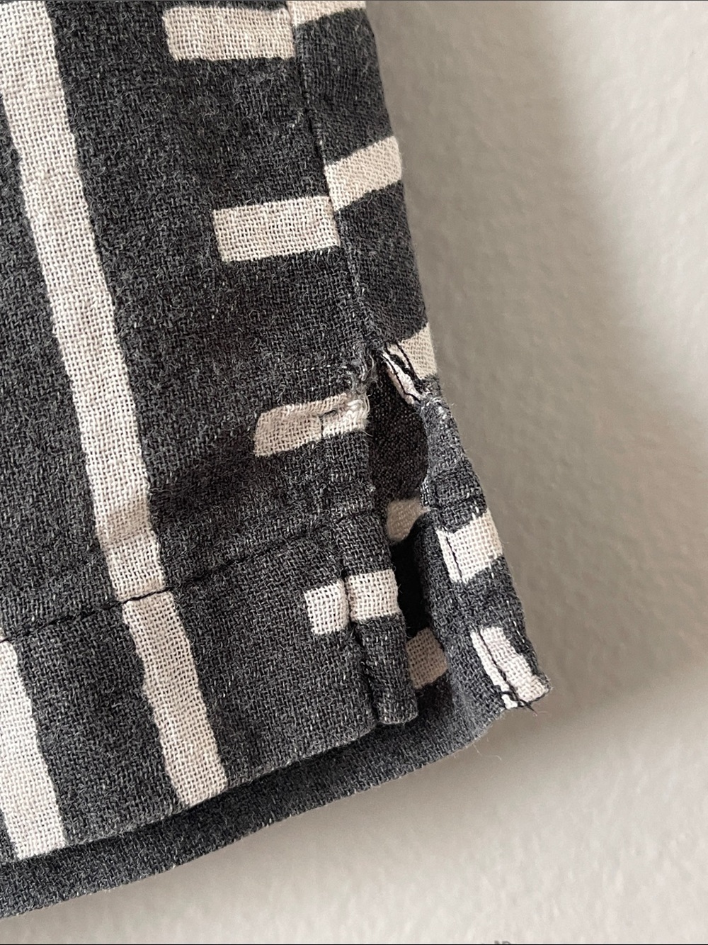 Madewell Black and White Geometric Elastic-Waist Shorts - Picture 2 of 6